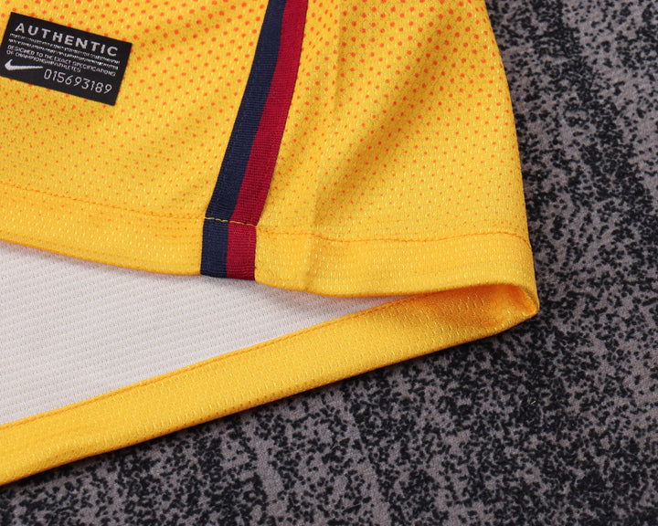 Barcelona 12/13 Children's Away Retro Set