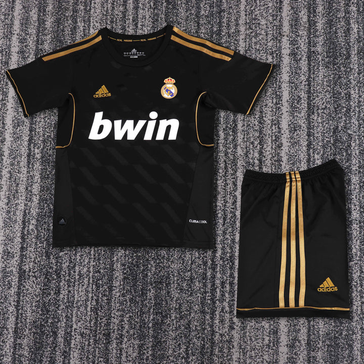 Real Madrid 11/12 Children's Away Retro Set