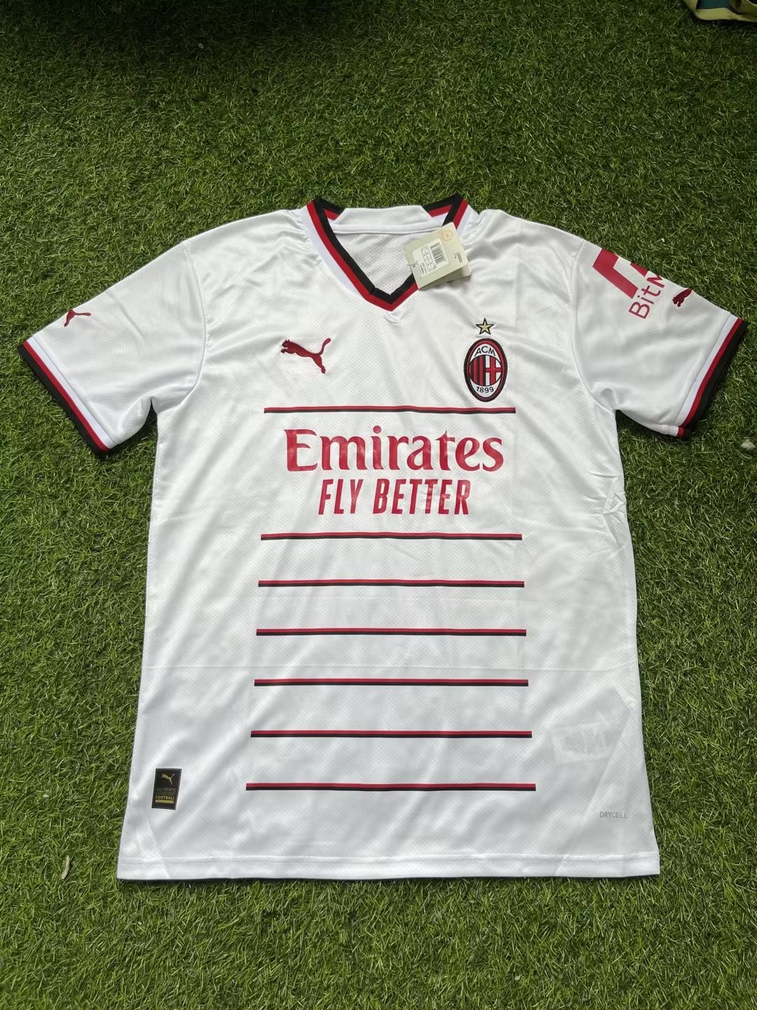 AC Milan 2022/23 Away Shirt