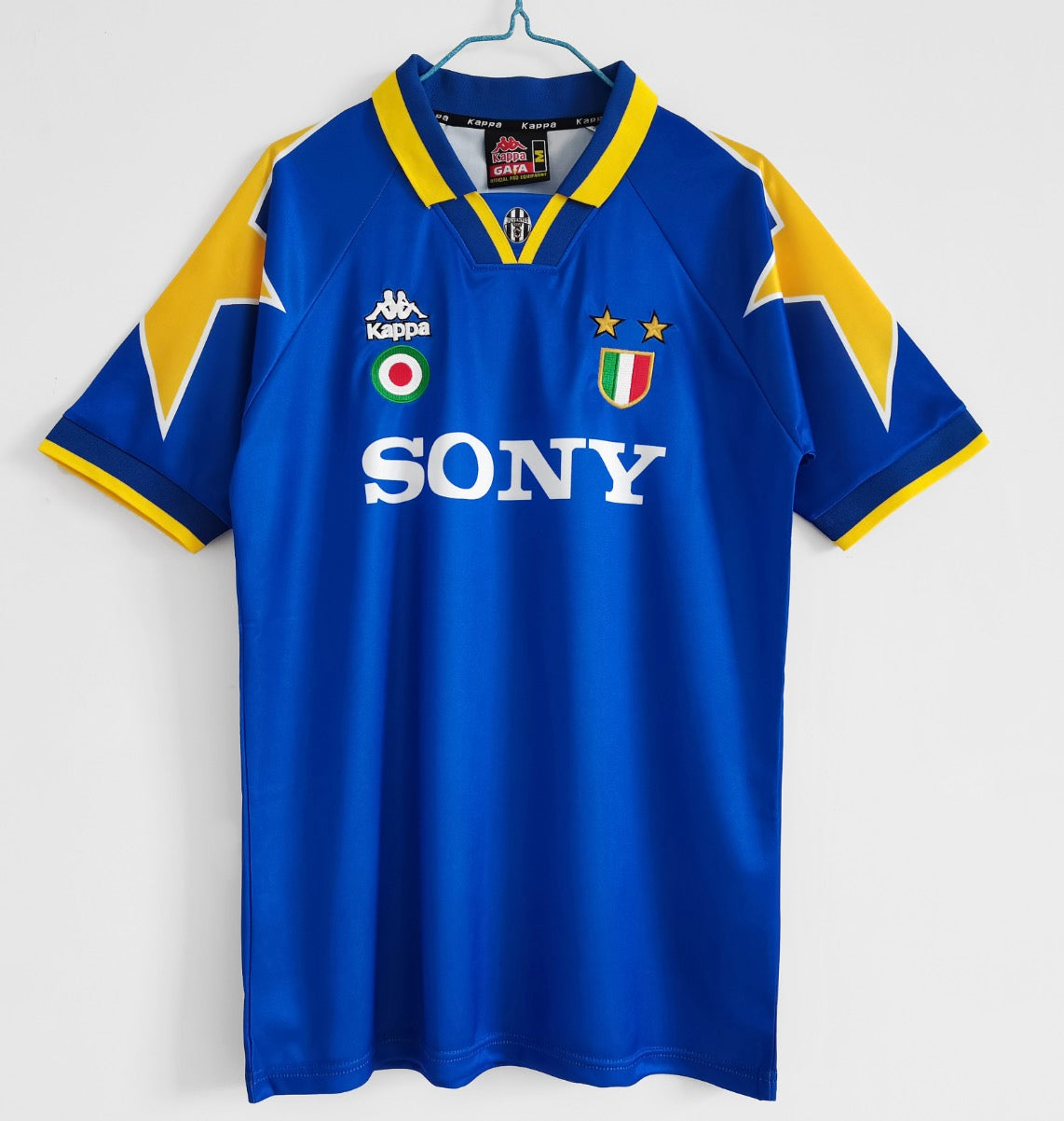 Juventus 1995/96 Away Retro Shirt