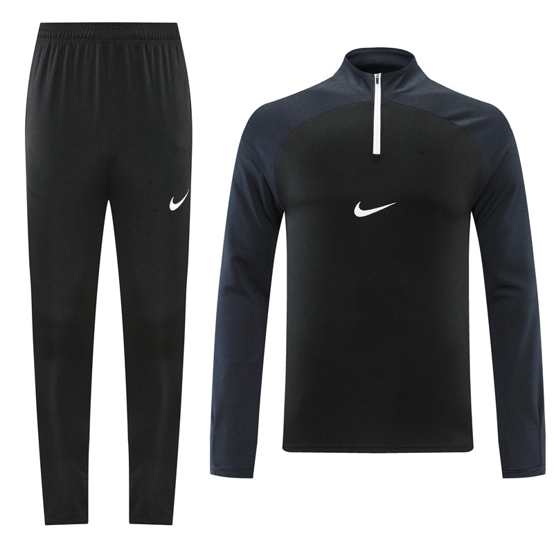 Nike training set