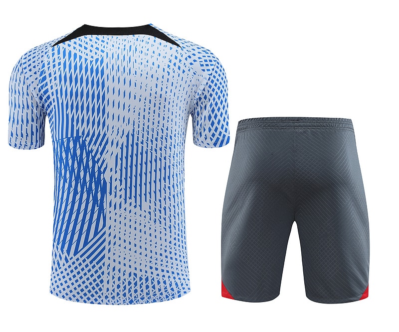 Liverpool Training Kit 23/24 - blue