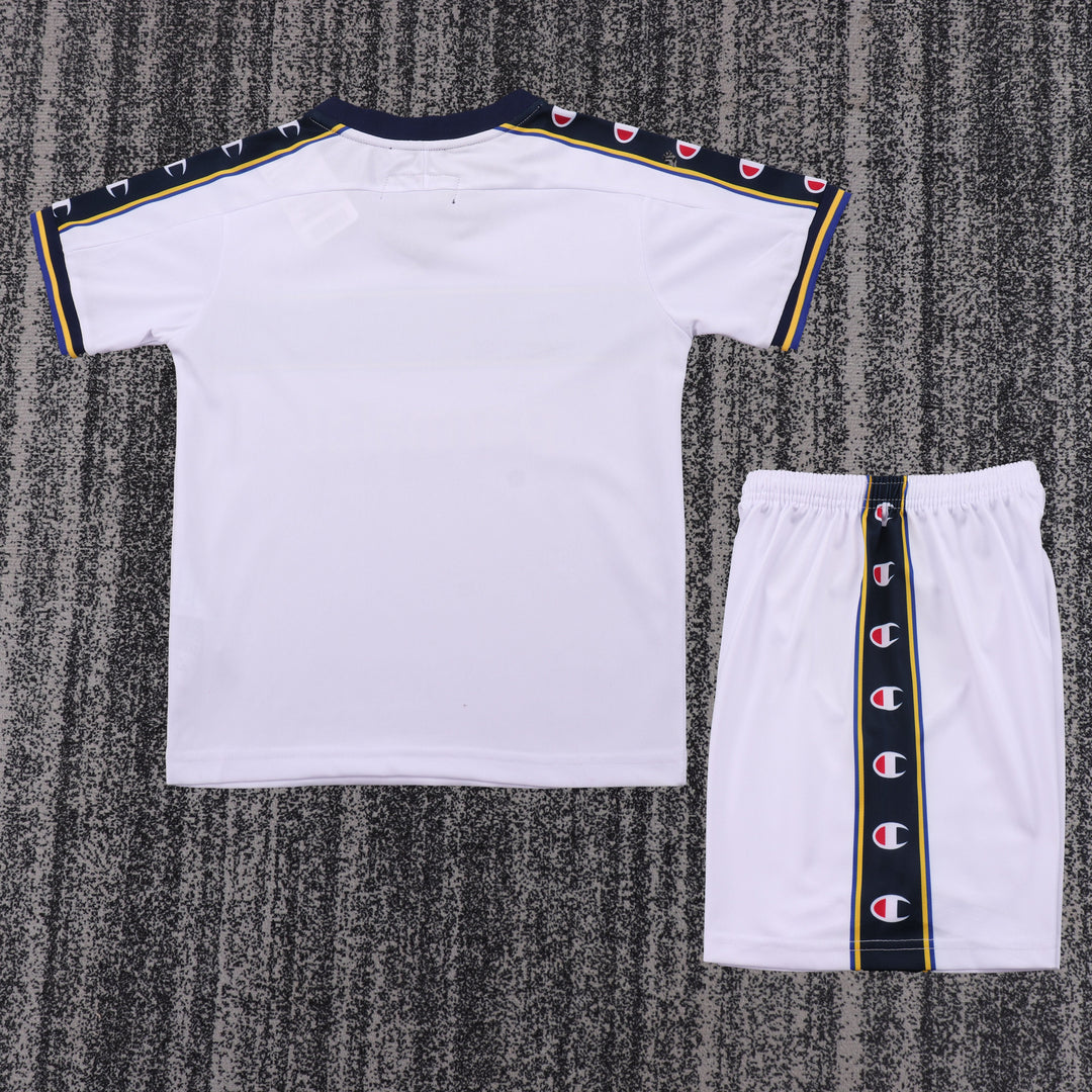 Parma 02/03 Children's Away Retro Set