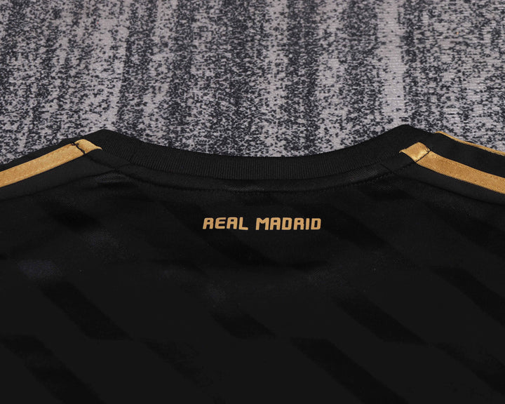 Real Madrid 11/12 Children's Away Retro Set