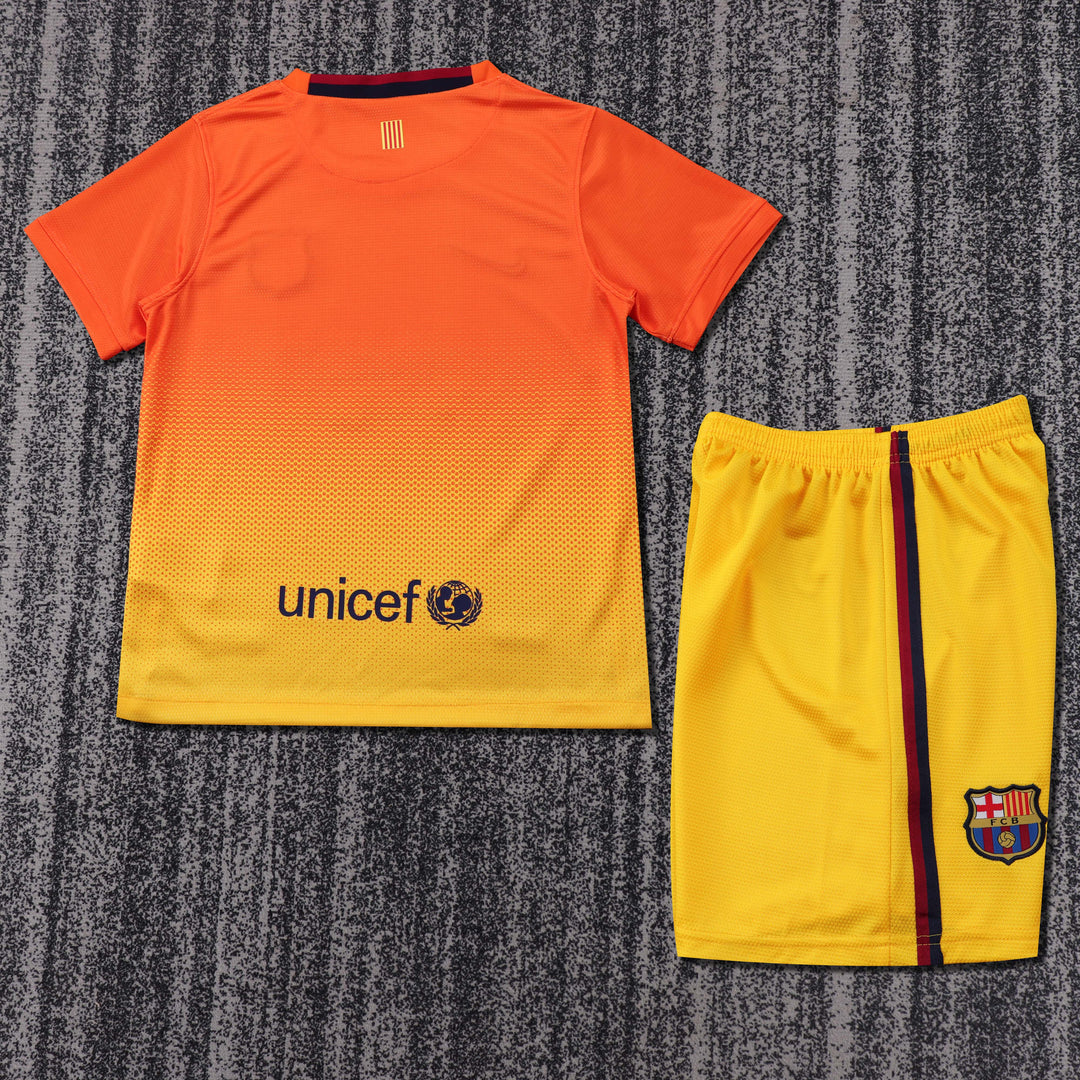Barcelona 12/13 Children's Away Retro Set