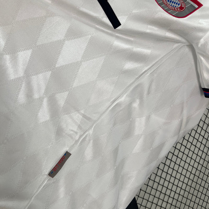 Bayern Munich 1996/98 Away Retro Shirt