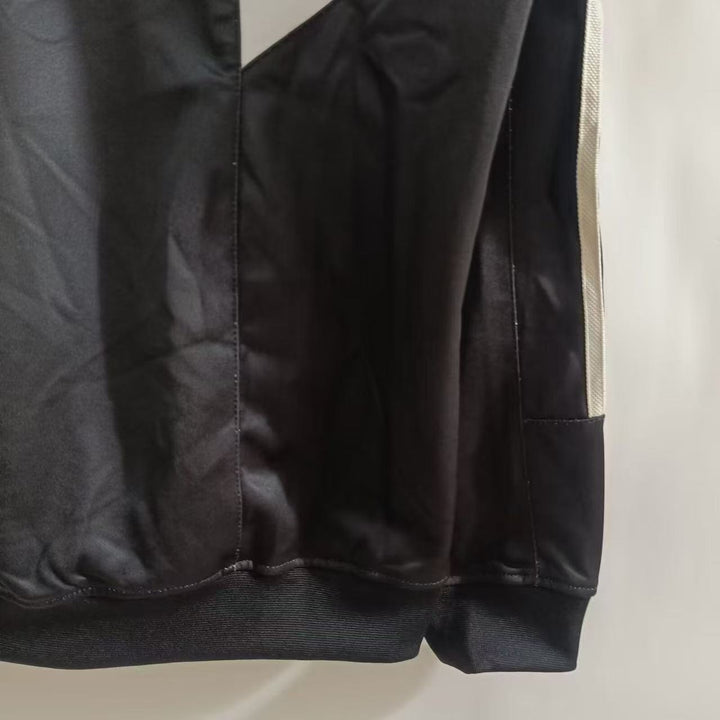 Manchester United Windbreaker Jacket - Black