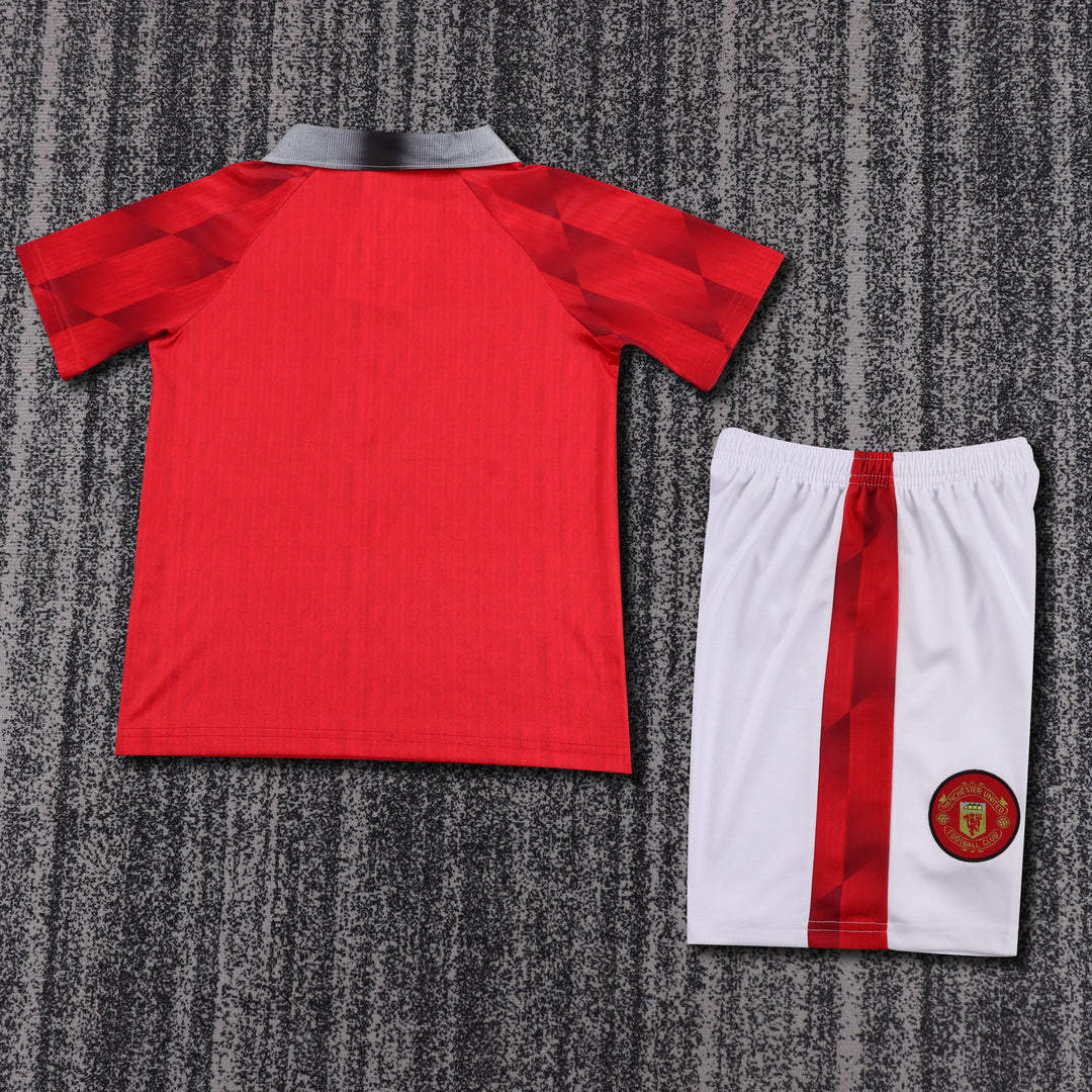 Manchester United 96/97 Children's Home Retro Set