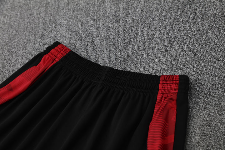 Manchester United 2025/26 Training Short - Black/Burgundy