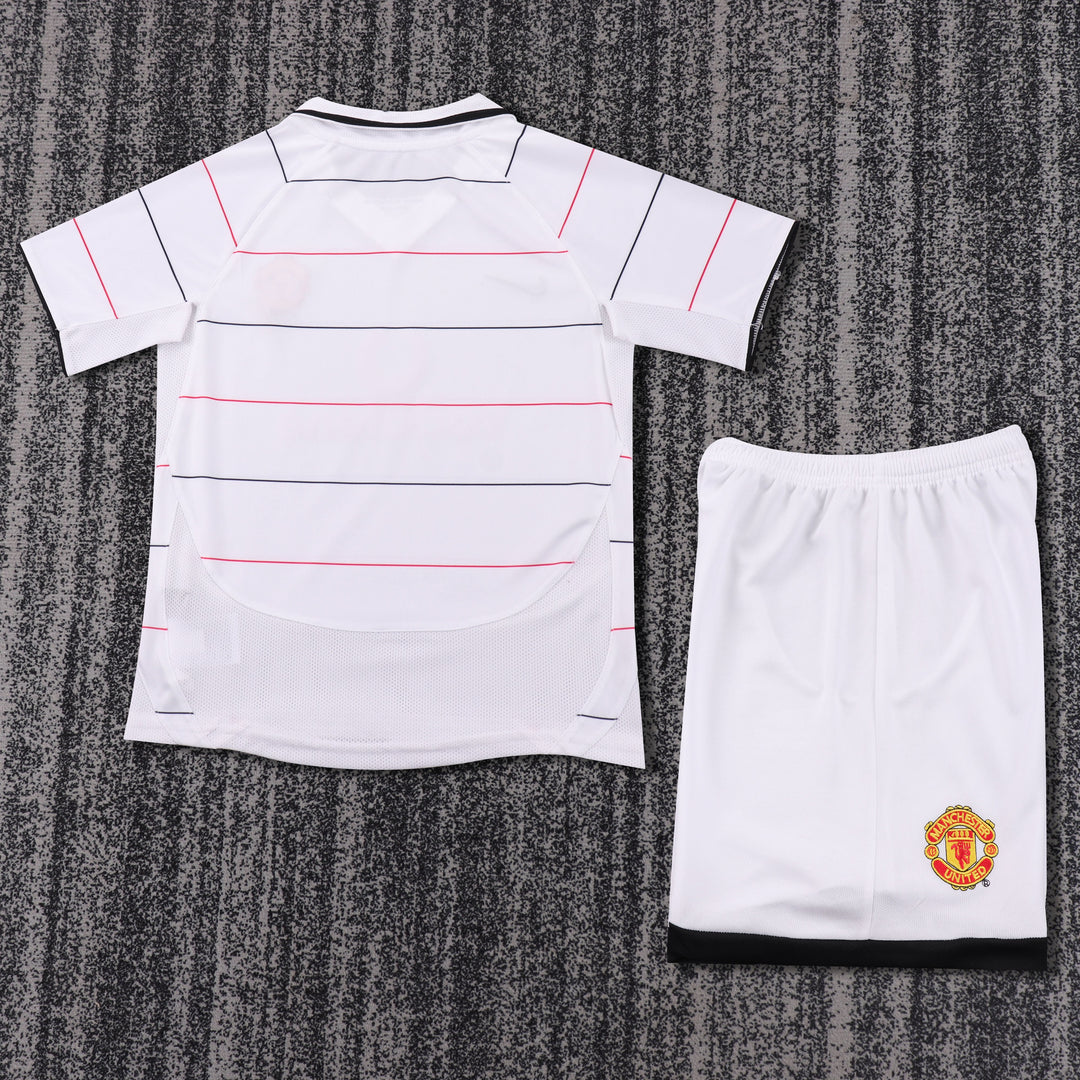 Manchester United 03/05 Children's Third Retro Set