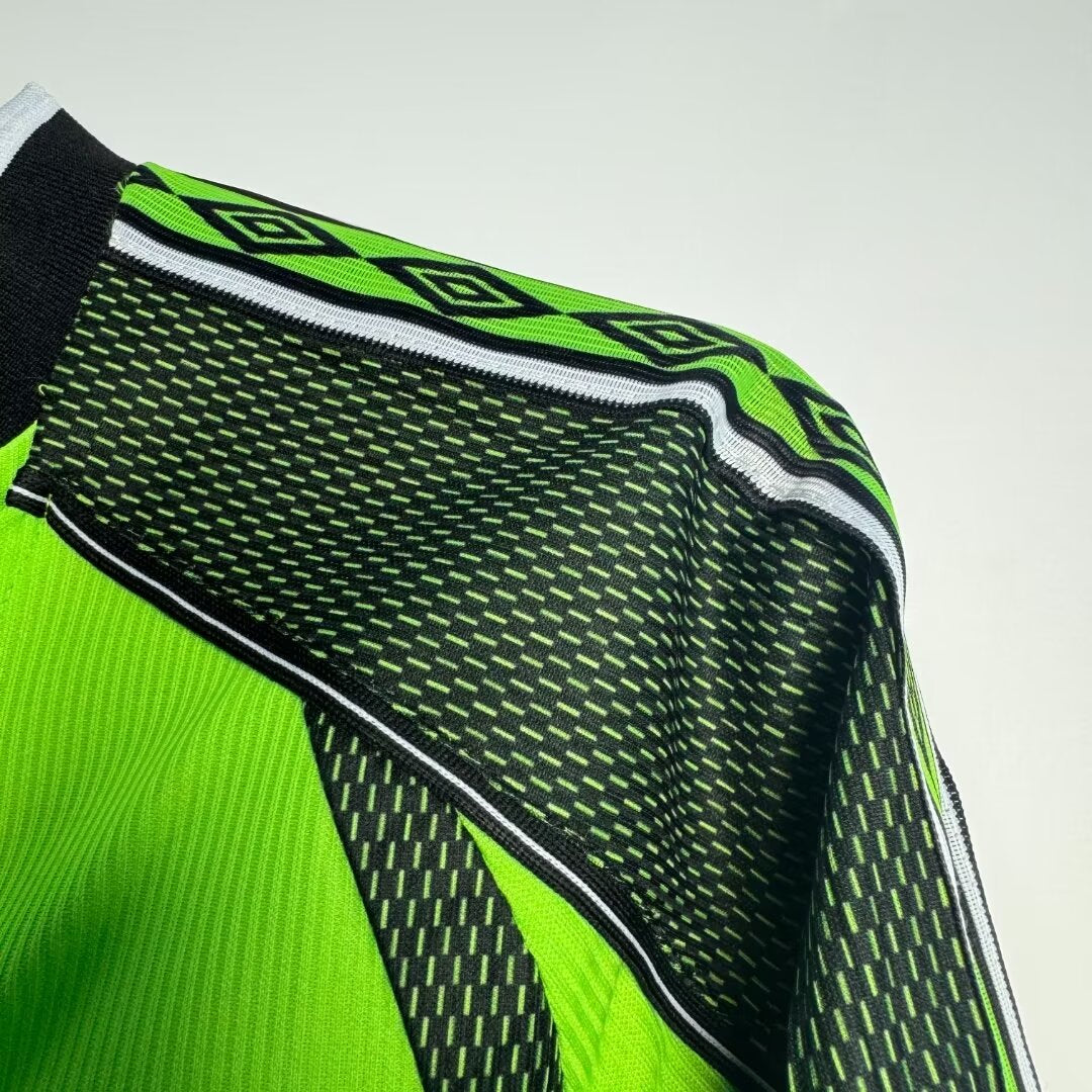 Manchester United 98/99 Goalkepper Retro Shirt - Long Sleeve