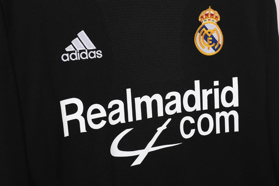 Real Madrid 01/02 Away Retro Shirt