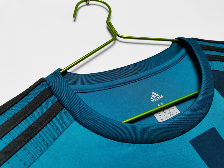 Real Madrid 17/18 Third Retro Shirt