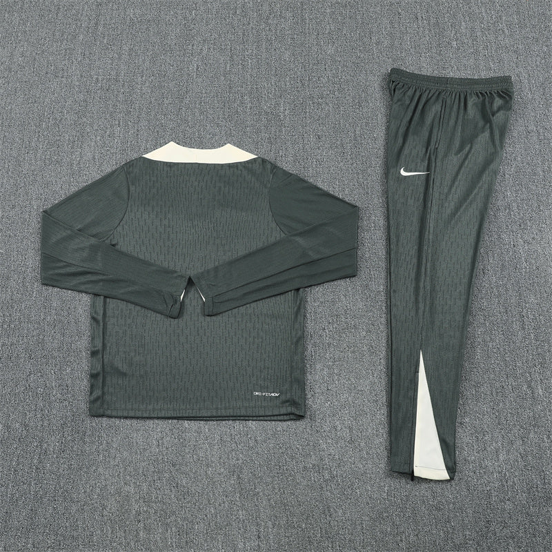 Chelsea Training Set 2025/26 - Dark Grey