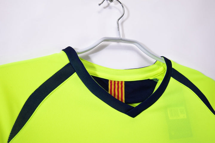 Barcelona 05/06 Away Retro Shirt