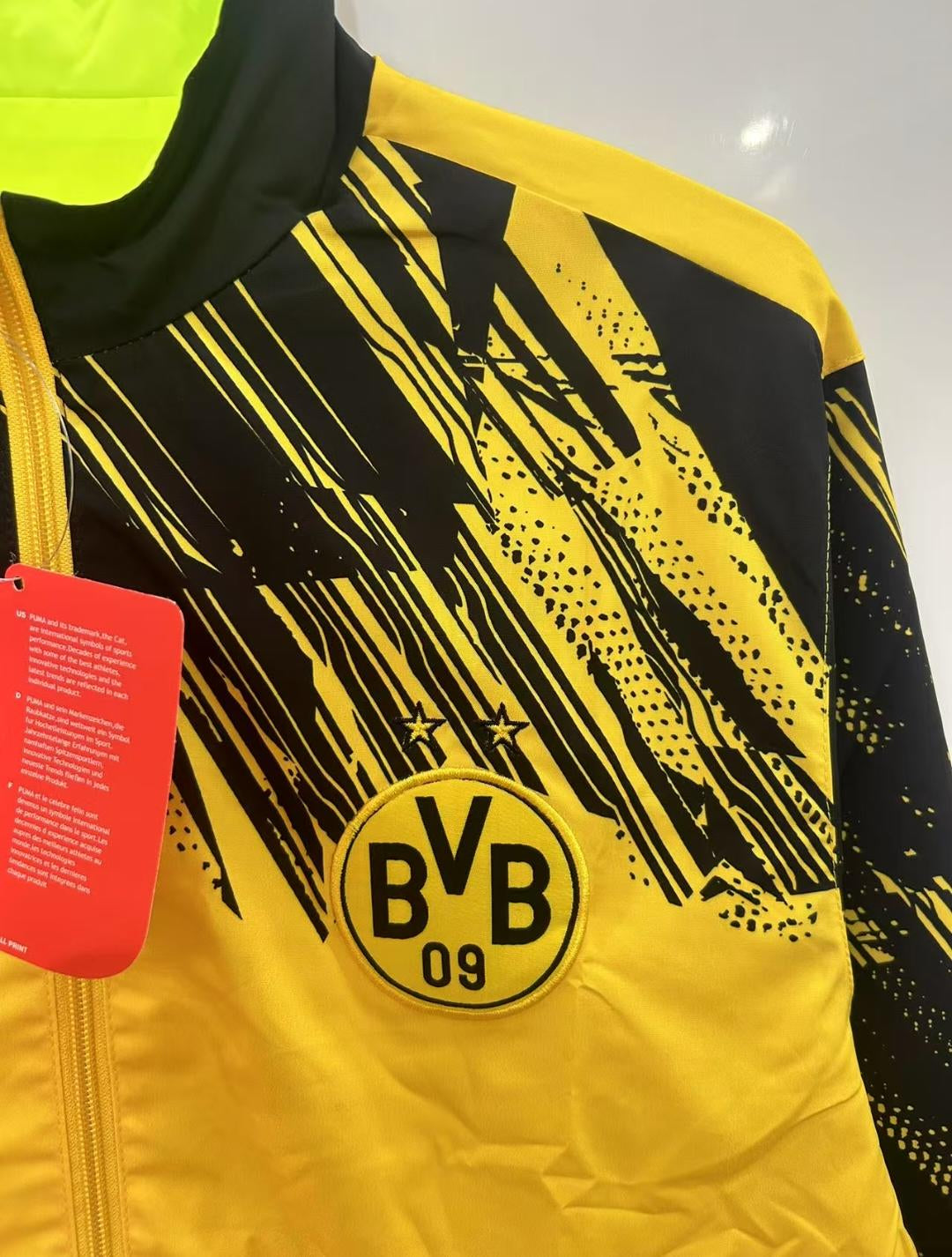 Borussia Dortmund Reversible Windbreaker Jacket - Black/Yellow