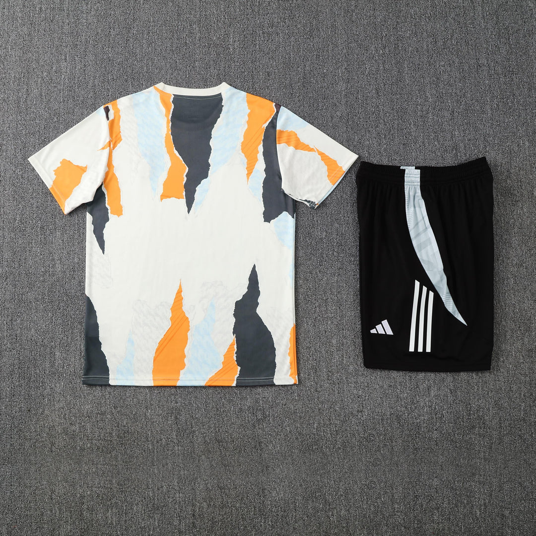 Real Madrid 2025/26 Training Kit - Off-White/Orange