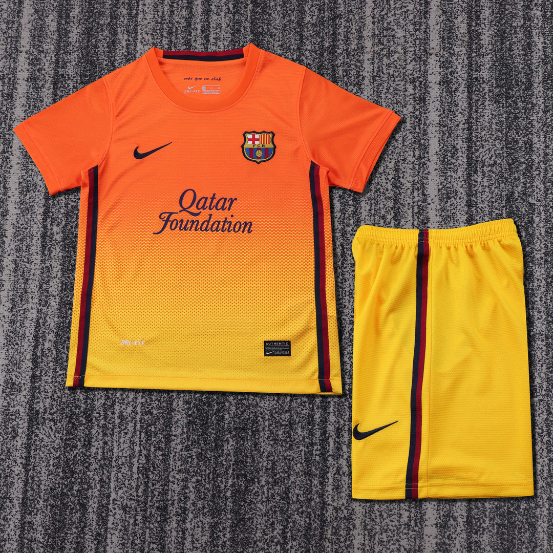 Barcelona 12/13 Children's Away Retro Set