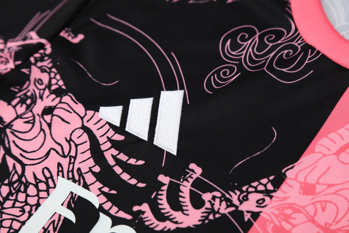 Real Madrid 2025/26 Training Shirt - Black/Pink