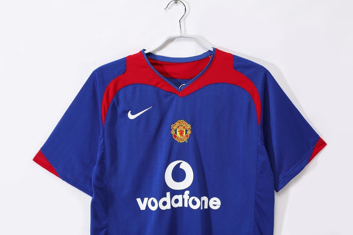 Manchester United 05/06 Away Retro Shirt