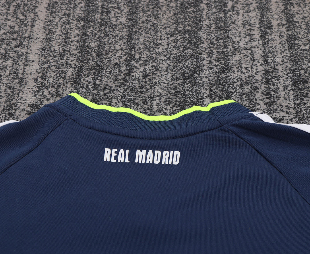 Real Madrid 10/11 Children's Away Retro Set