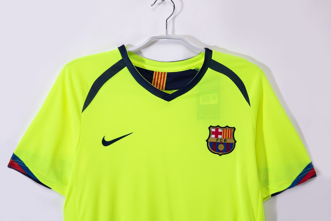 Barcelona 05/06 Away Retro Shirt