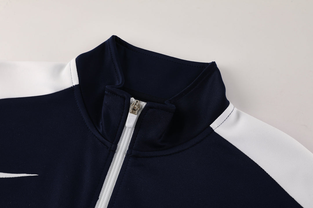 Nike Set – White/Navy Blue