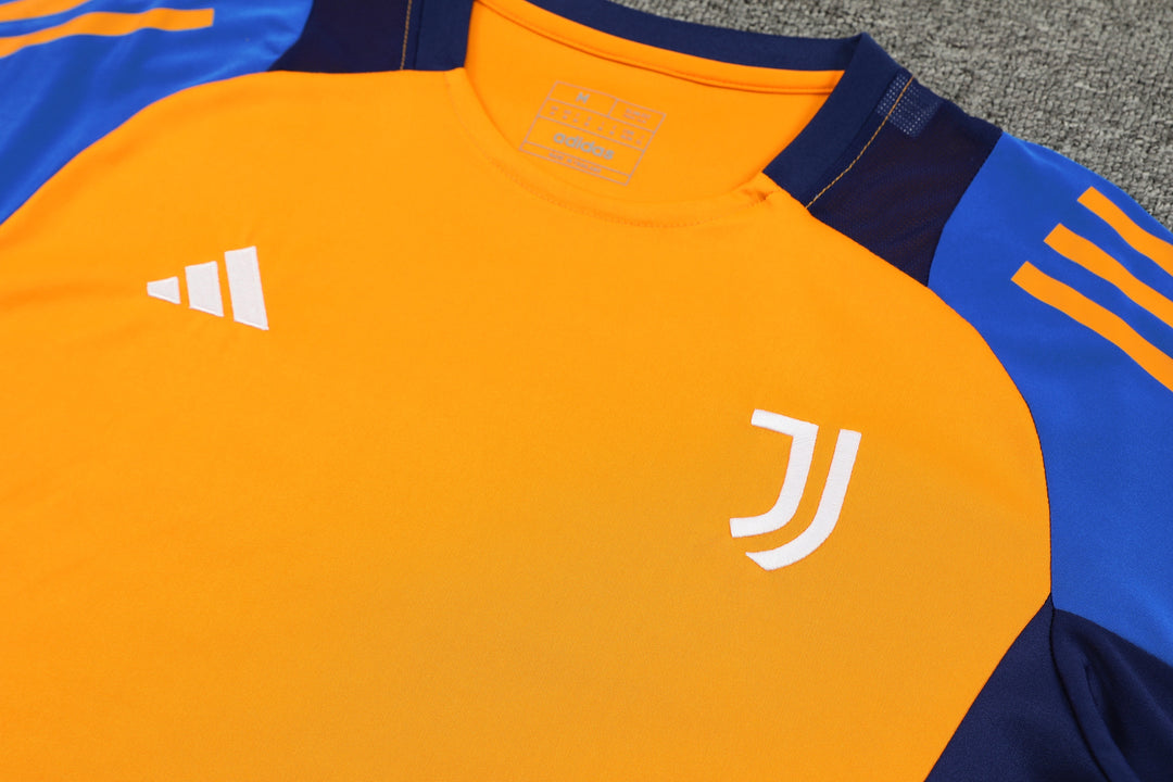 Juventus 2024/25 Training Shirt - Orange/Blue