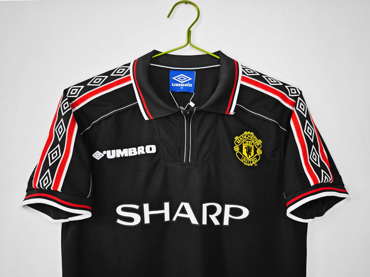 Manchester United 98/99 Goalkeeper Retro Shirt