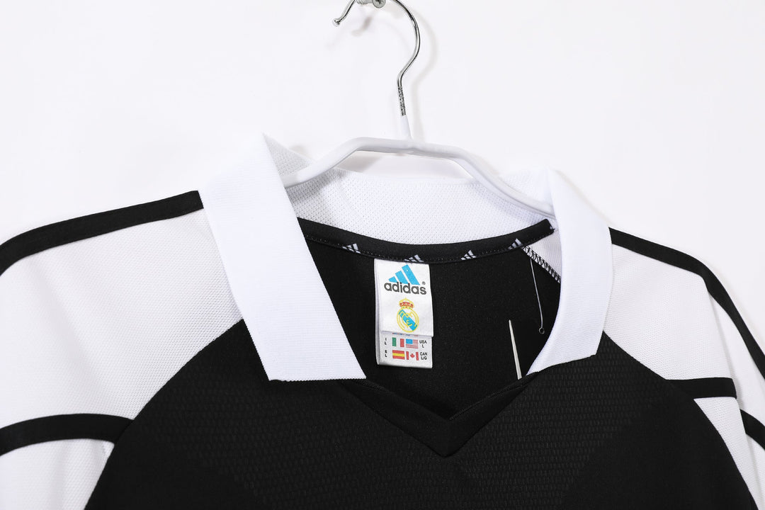Real Madrid 01/02 Away Retro Shirt