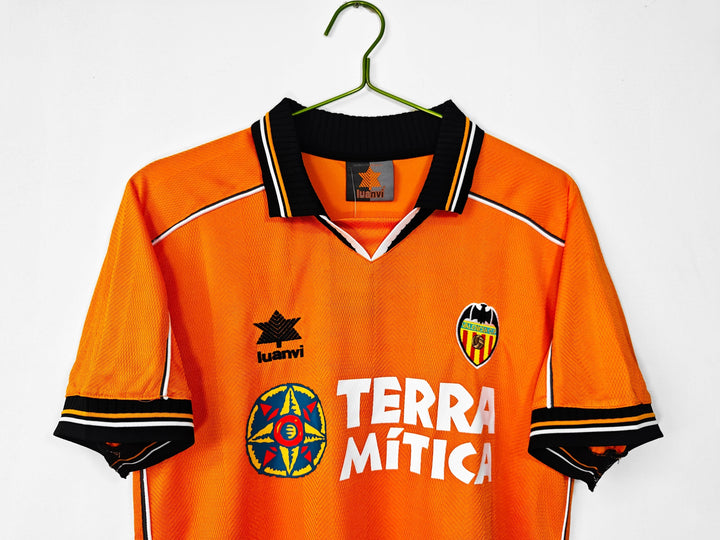 Valencia 99/00 Away Retro Shirt