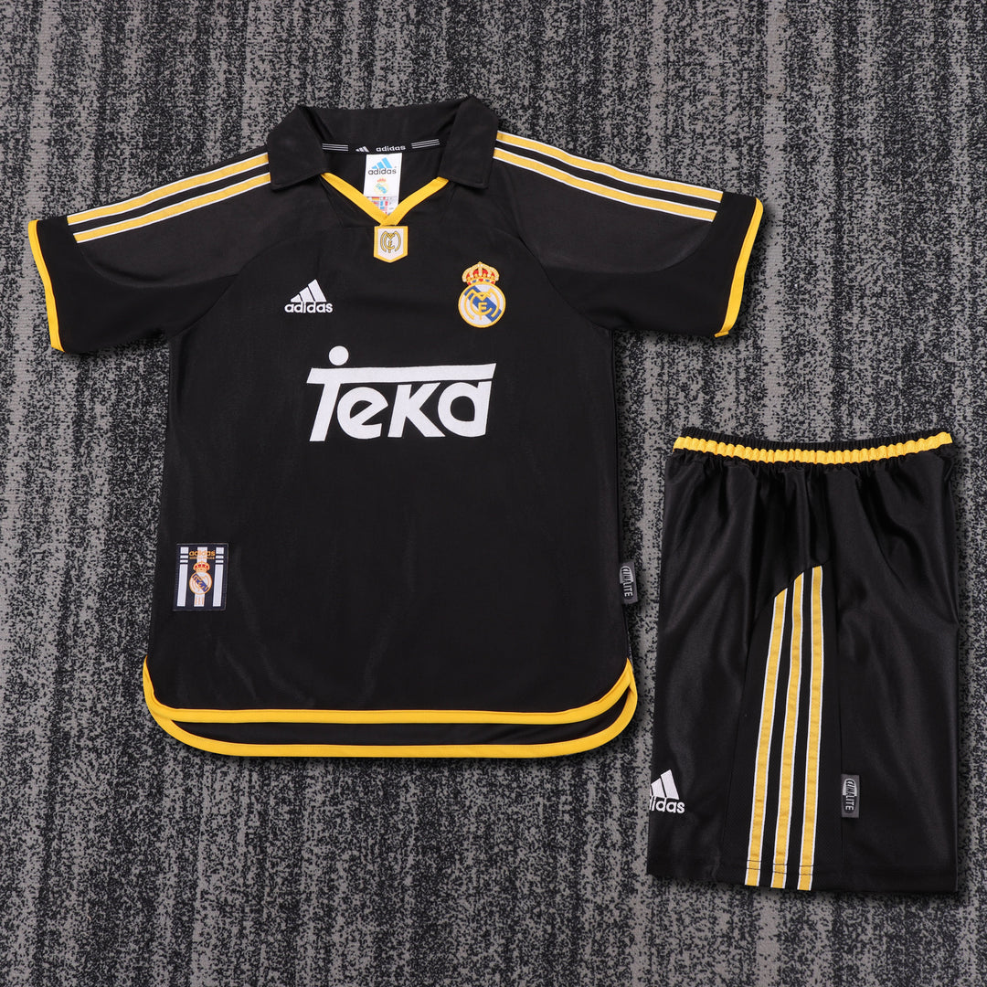 Real Madrid 00/01 Children's Away Retro Set