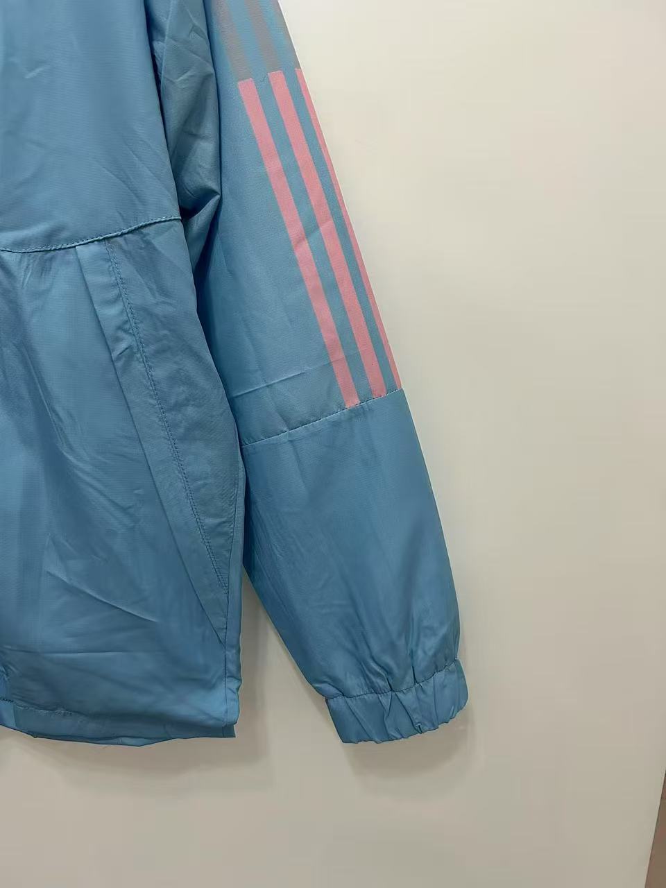 Italy Windbreaker Jacket - Light Blue II