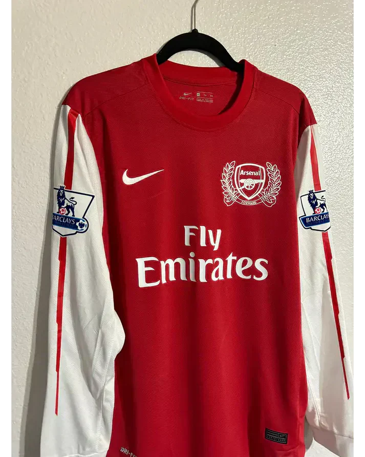 Arsenal 10/11 Home Retro Shirt - Mikel Arteta #8 (+Patches)