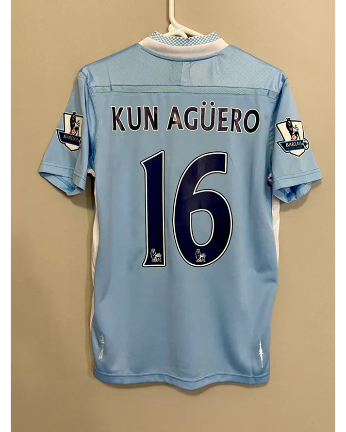 Manchester City 11/12 Home Retro Shirt - Kun Agüero #16 (+Patches)