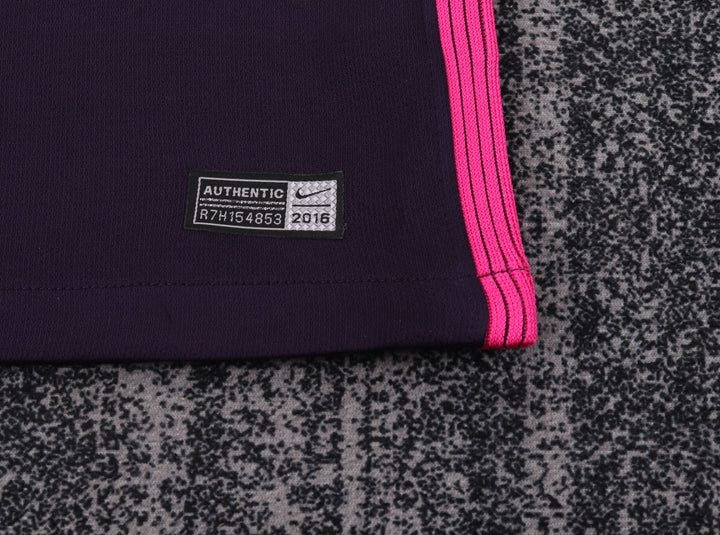 Barcelona 16/17 Children's Away Retro Set