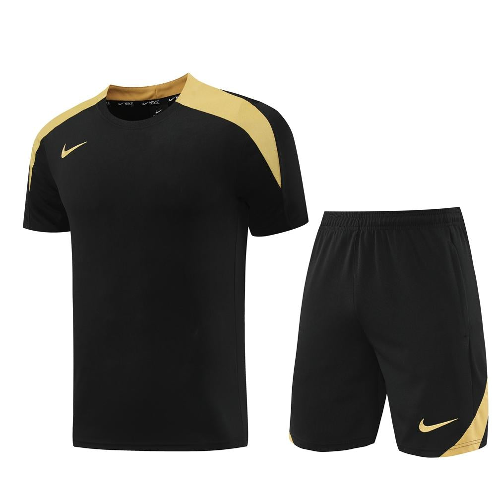 Nike Training Kit - Black/Gold