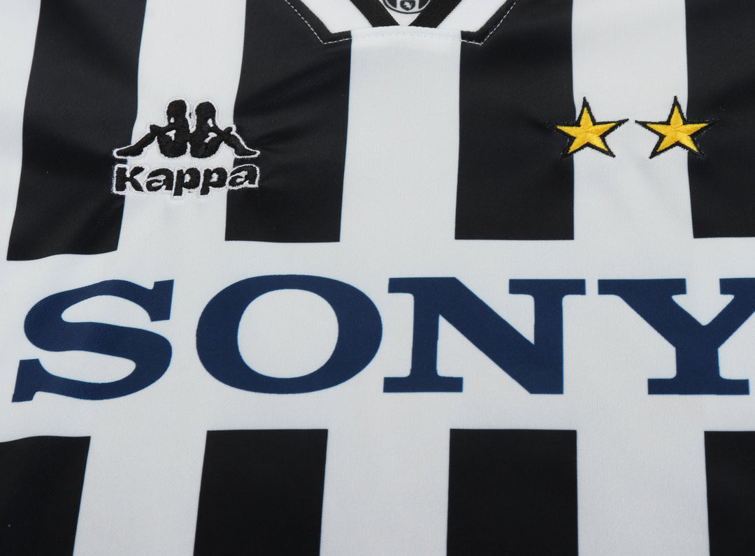 Juventus 96/97 Children's Home Retro Set