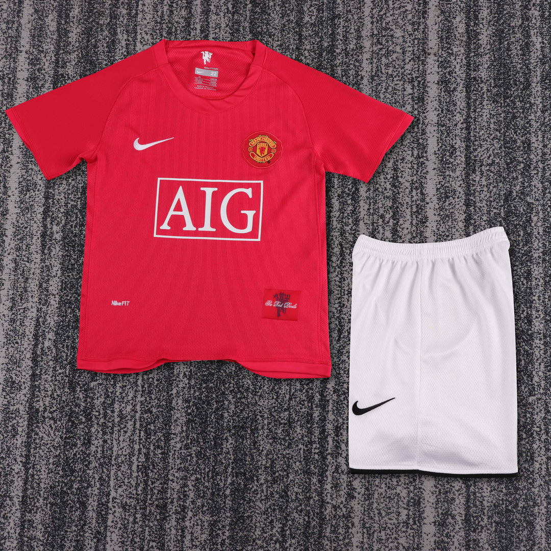 Manchester United 07/08 Children's Home Retro Set