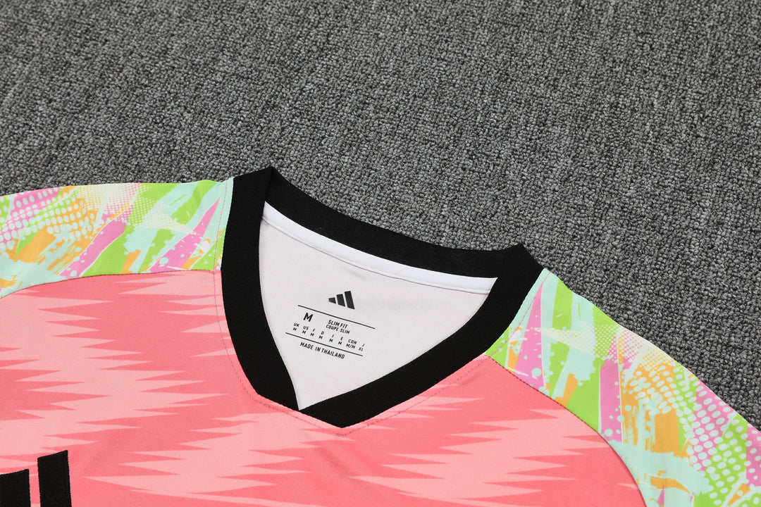 Real Madrid 2025/26 Training Shirt - Salmon