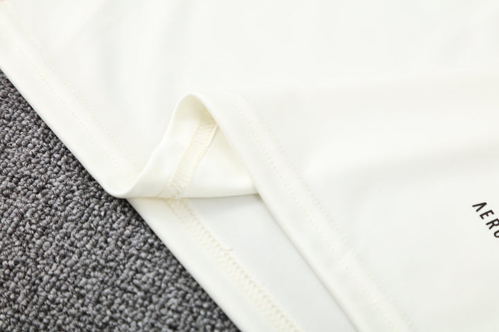 Manchester United 2025/26 Training Kit - White