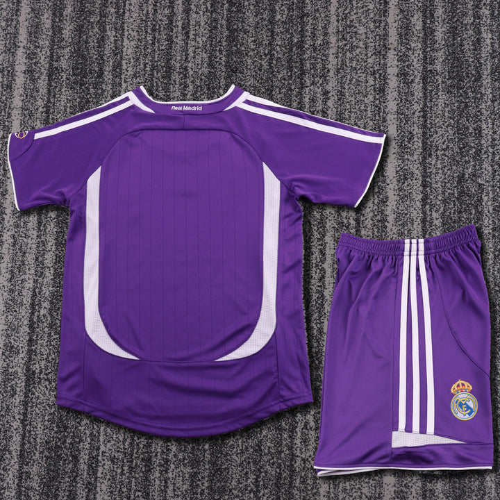 Real Madrid 06/07 Children's Third Retro Set