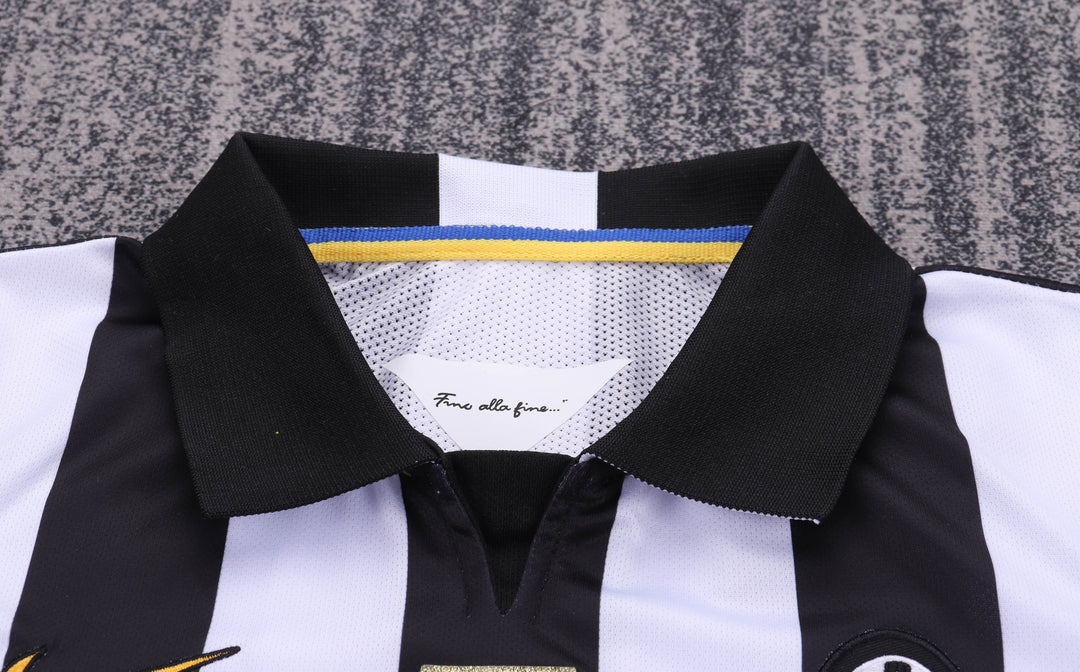 Juventus 14/15 Children's Home Retro Set