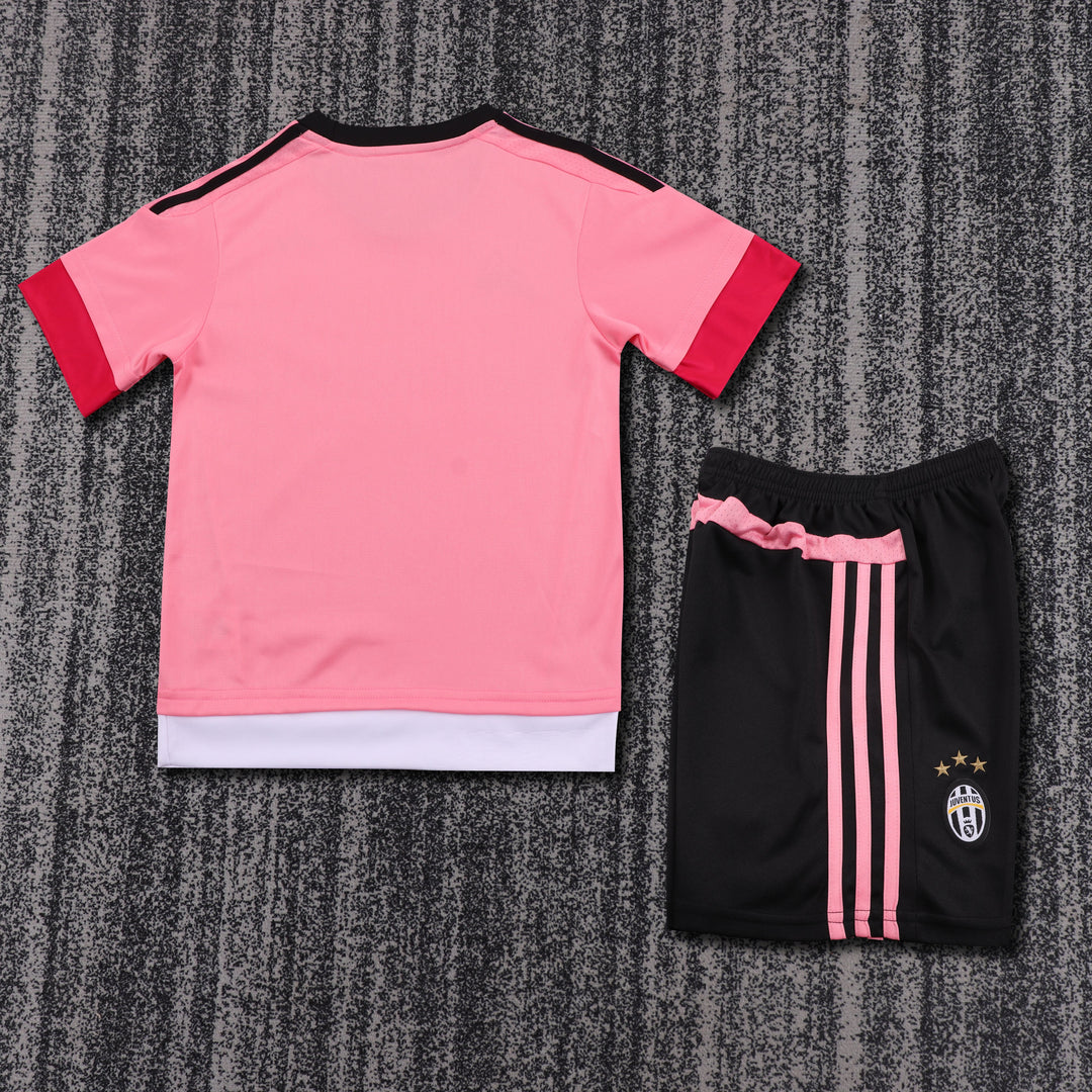 Juventus 15/16 Children's Away Retro Set