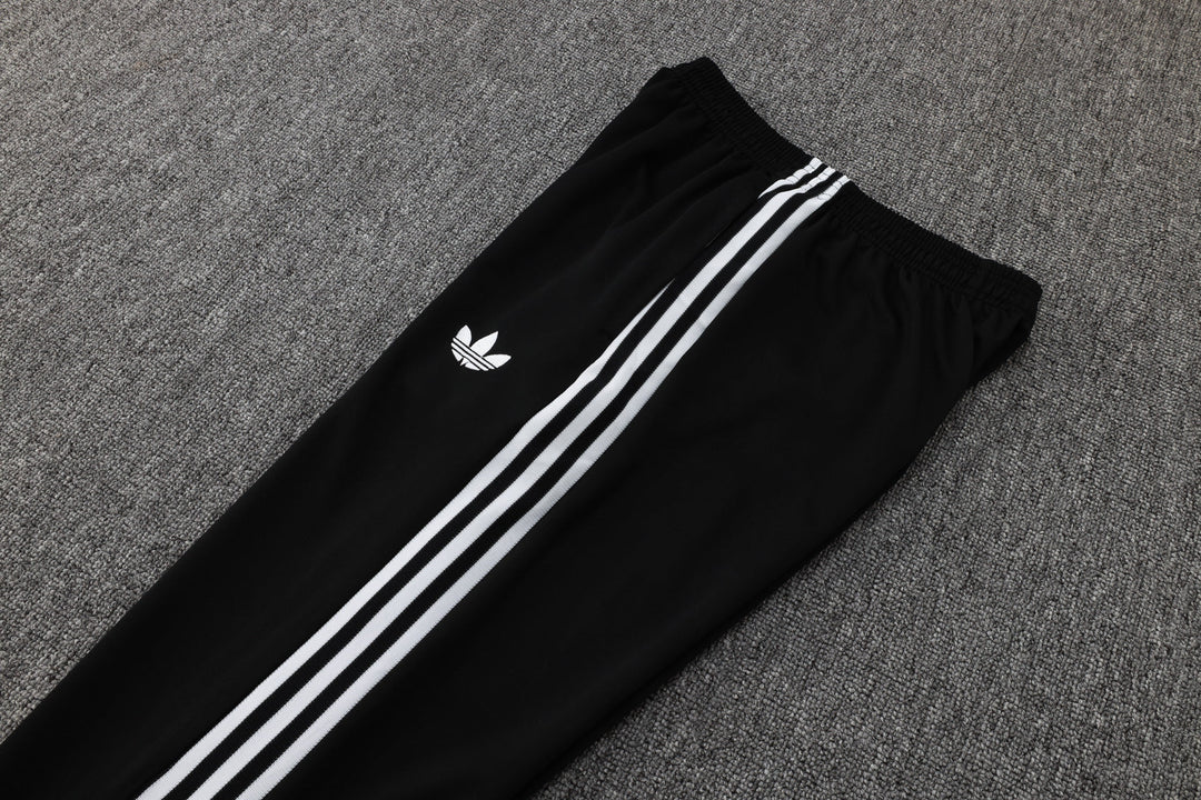 Manchester United Adidas Originals Set