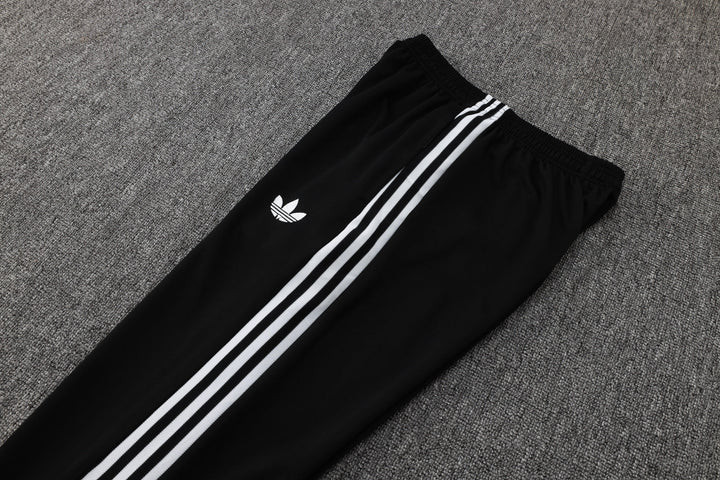 Manchester United Adidas Originals Set