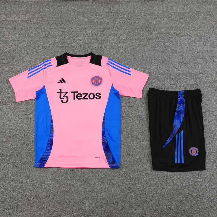 Manchester United 2024/25 Training Kit - Light Pink