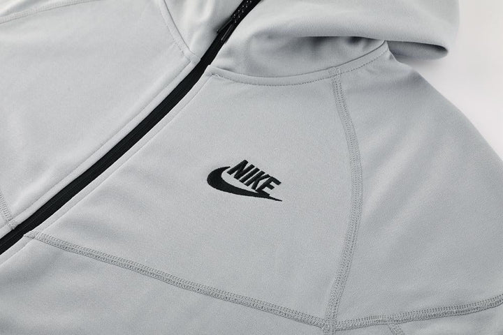 Nike Tech Fleece Set – Light Grey