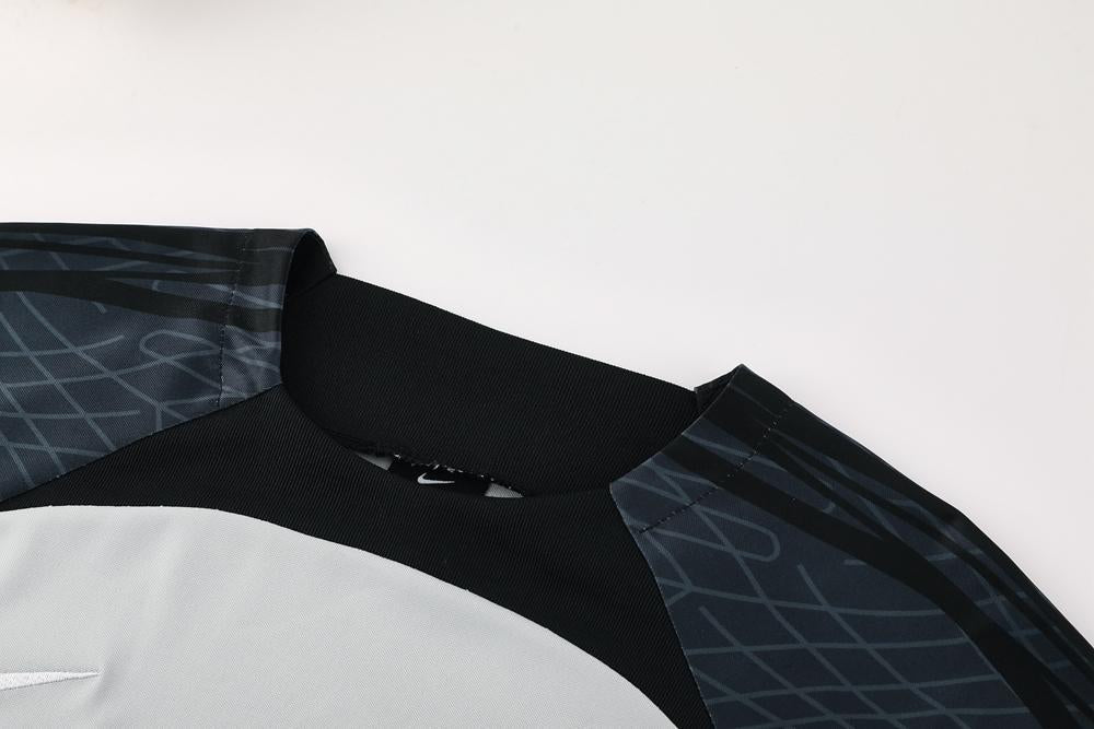 Nike Training Kit - Black/Light Grey