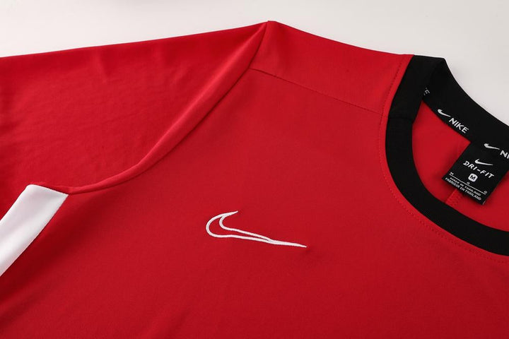 Nike Training Shirt - Red III